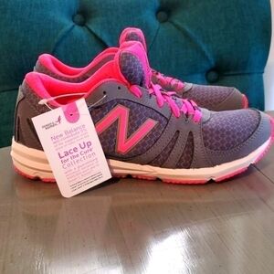 New Balance -Pink Breast Cancer Limited Edition  Athletic shoes Rare! Sz. 7